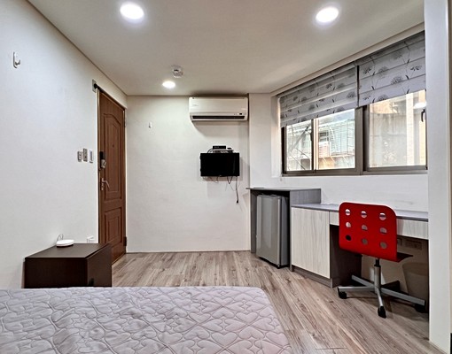 新莊站8分鐘🤩、全新！超質感大收納系統櫃套房！ - Image 3