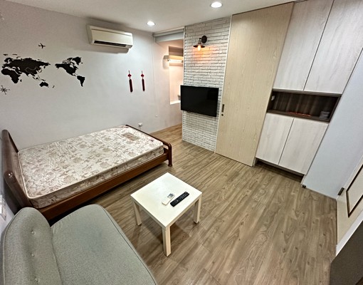 西門站/靜巷套房/可租補/採光通風佳/屋況極好/獨立電表 - Image 2