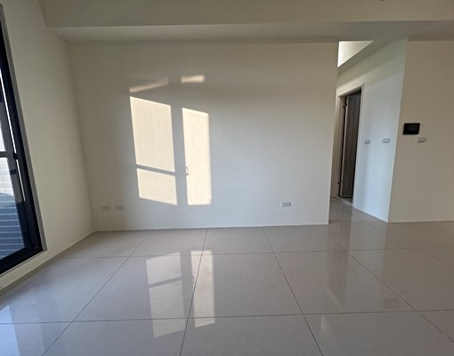 全新3房+1平車位+大露臺🎉精緻住宅🎉小資首選🎉中正路 - Image 3