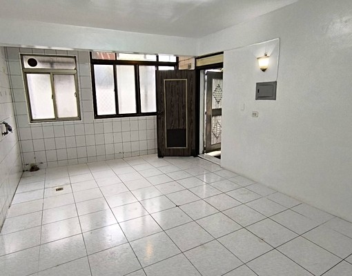 可報稅㊣高雄機場旁◆大2房空屋住家出租◆政府租屋補助◆ - Image 2