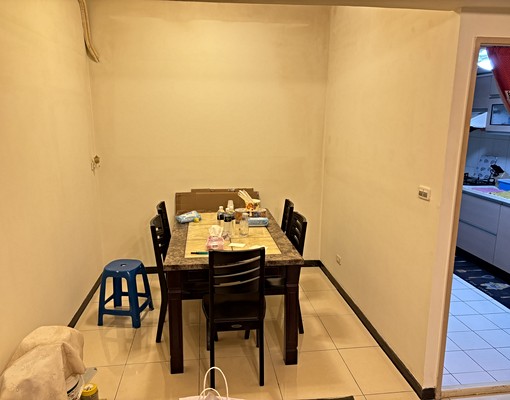 幽靜溫馨四房含平面車位(一個汽車一個機車位) - Image 2