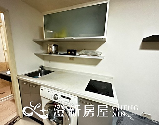 近巨城/一房一廳樓中樓/有電梯/台水台電/垃圾集中/警衛管理 - Image 8
