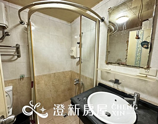 近巨城/一房一廳樓中樓/有電梯/台水台電/垃圾集中/警衛管理 - Image 9
