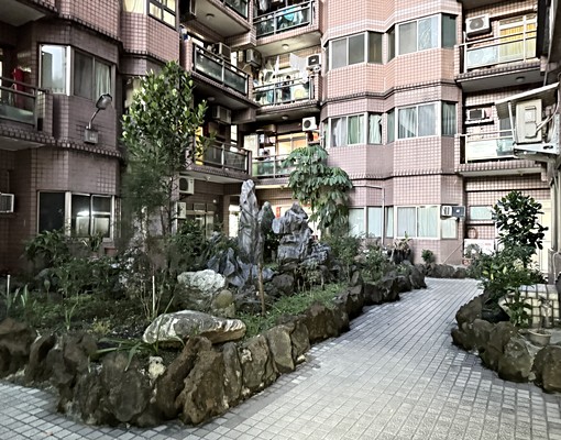 鶯歌中正三路住辦一樓公寓 - Image 1