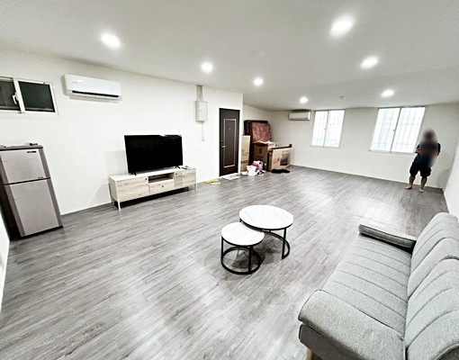 捷運丹鳳◆採光大套房◆獨洗新裝潢★乾溼分離 - Image 1