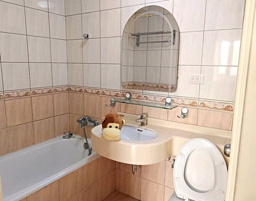 青海家樂福電梯三房平車 - Image 8