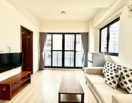 文心森林公園捷運採光大套房✨頂級實木傢俱✨獨洗曬✨單層一戶✨ - Image 4