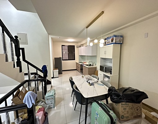 優質透天環境清幽採光佳,歡迎租補,一樓室內車庫 - Image 11