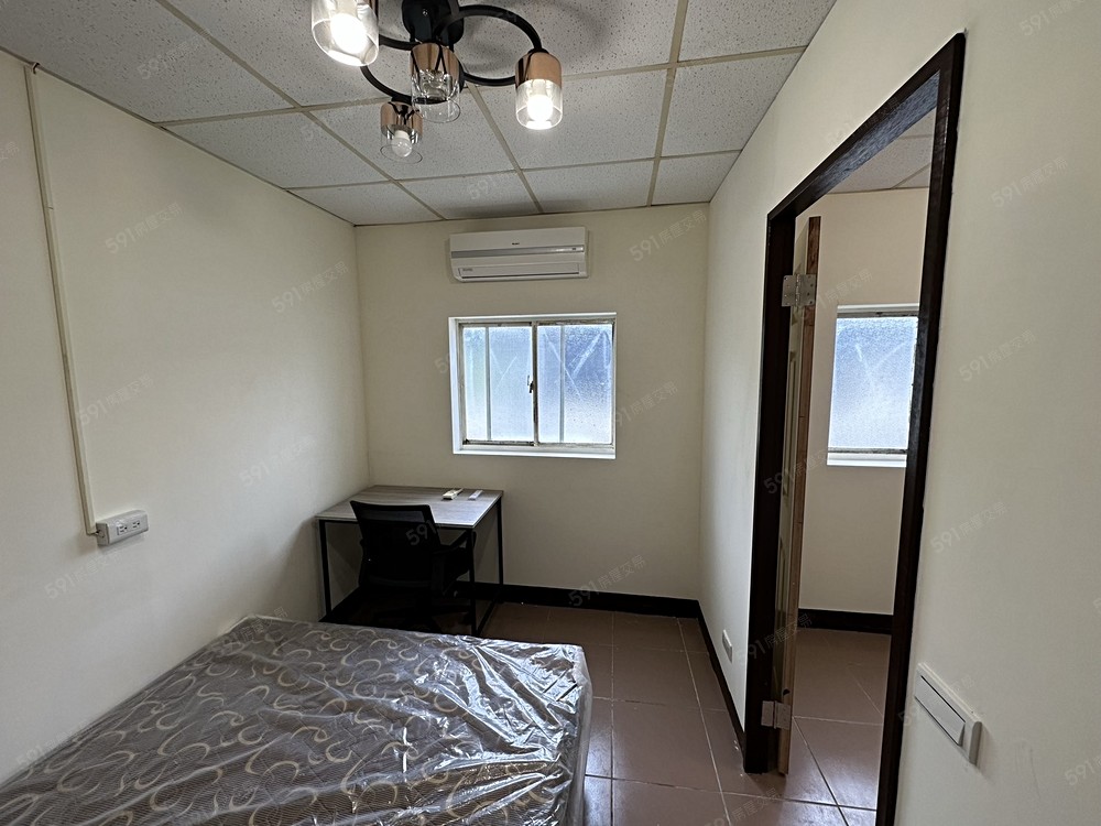 鶯桃路優質房屋.一房一廳一衛.近三元市場 - Image 1