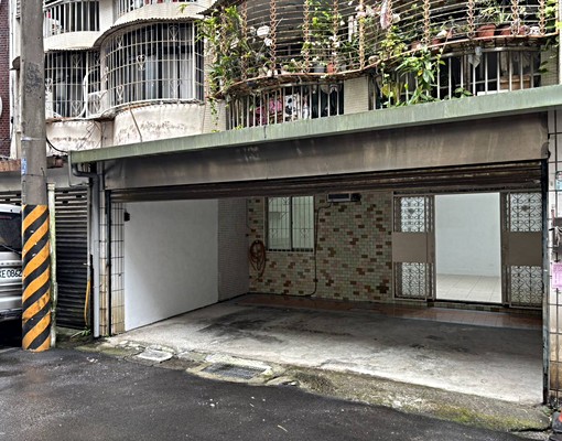 興隆社區一樓3房雙車位出租 - Image 1