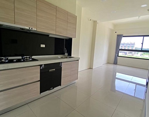 🔆觀音草漯全新臨路透天🔆稀有五房七衛浴 - Image 1