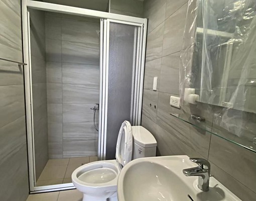 🔆觀音草漯全新臨路透天🔆稀有五房七衛浴 - Image 7