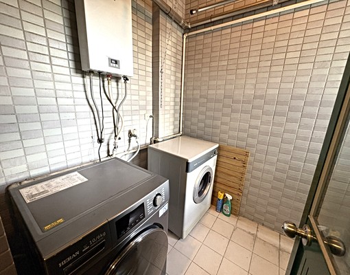 春天溫泉套房家具全,全新變頻冷氣~安居房屋林佳鴻 - Image 4