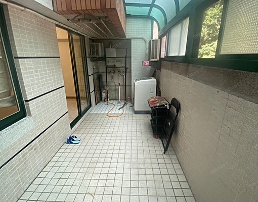 水安宮文心家樂福旁/精美二房含車位/可租補/特惠價 - Image 12