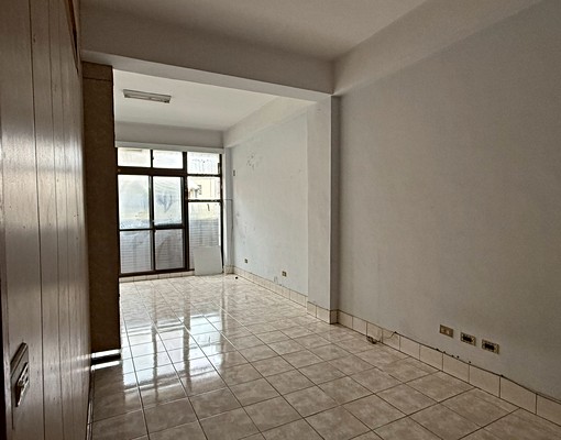 【吉屋租賃】東區整棟透店♡現況出租♡5層樓破百坪♡可營登租補 - Image 10