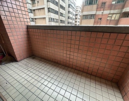 🏘️可短期空屋出租-近愛買交流道電梯溫馨3+1房 - Image 10