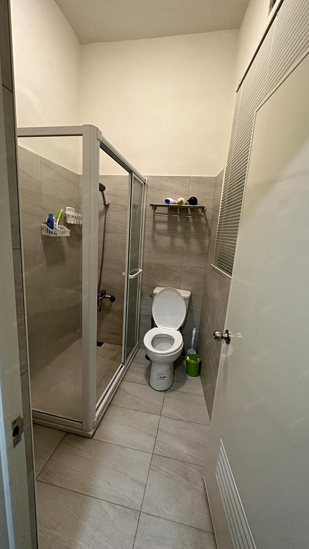 僅三樓兩房共用