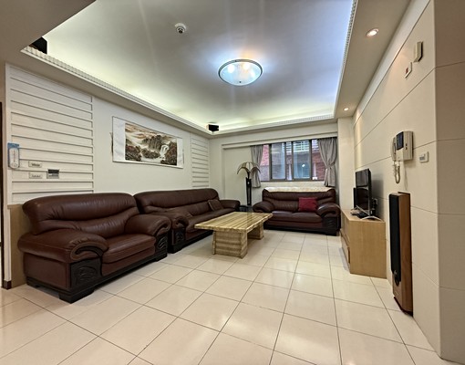 ⭐️喬陽社宅⭐️大四房稀有釋出！近商圈＋學區＋交通便利 - Image 2