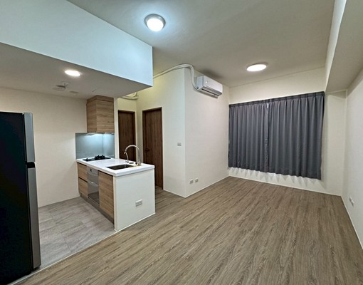 客運園區大陽台兩房車 - Image 1