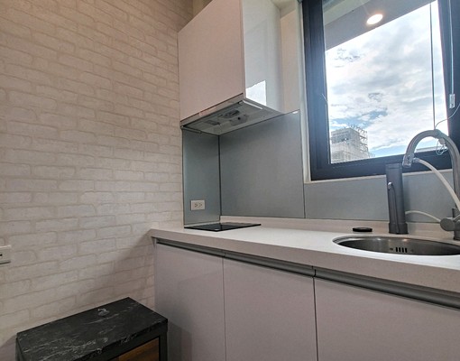 A18機捷小資溫馨套房~含網路第四台～有獨立洗衣機～ - Image 3