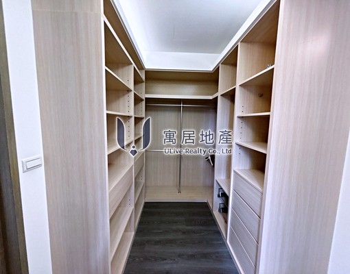 仁愛路燙金門牌|近東門忠孝新生站|雙主臥 - Image 11