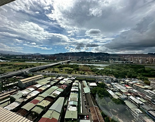 ※無敵河景※邊間採光三房坡平大車位 - Image 1