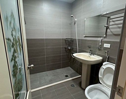 全新落成~近A8溫馨兩房 - Image 7