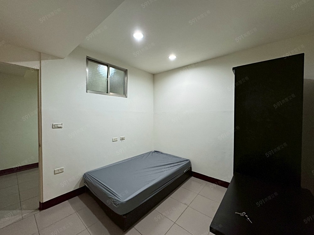 B房 / B Room
8000/月