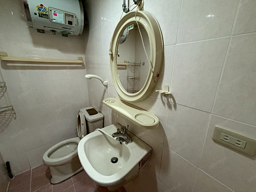 A房獨立衛浴 / A Room Bathroom