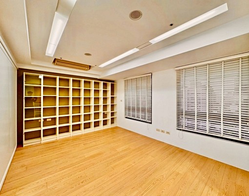 A興隆河岸~稀有頂樓景觀戶~大坪數河景3房雙車位 - Image 4