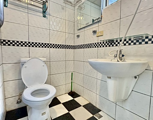 共洗曬✨電梯美房✨這一層只有這一戶✨近一中、台體✨室內機車位 - Image 6