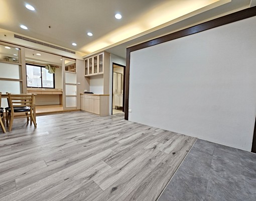 巴黎花都高樓3房2衛坡車 - Image 2