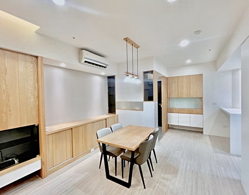 新竹城隍廟太睿國寶拎包入住優質裝潢四房車位另計可帶看 - Image 3