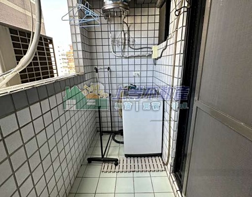 近新竹火車站.國泰醫院通透明亮電梯陽台獨立套房 - Image 6