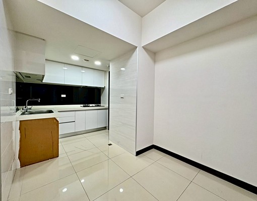 軍福公園路易莎葳格中學旁大三房附平面車位 - Image 7