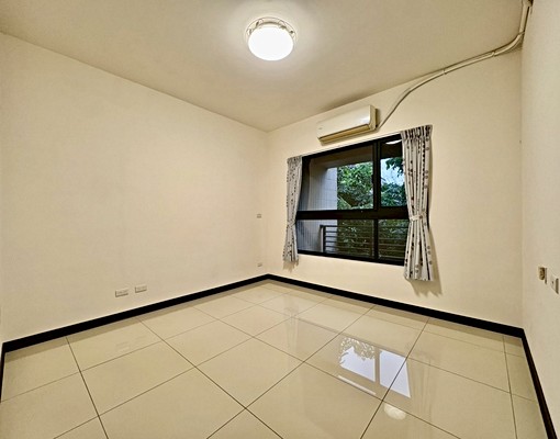 軍福公園路易莎葳格中學旁大三房附平面車位 - Image 9