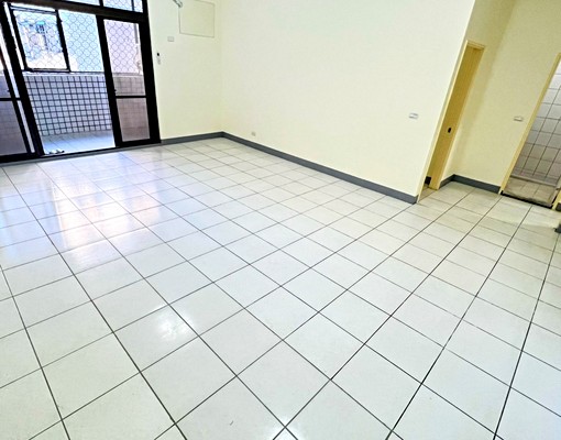 樹林興仁夜市【超值4房2衛】全新裝潢.可租補.電梯.雙陽台. - Image 2