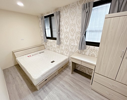 台電全新裝潢★可租補可寵有大廚房★一房一廳有隔間門 - Image 6