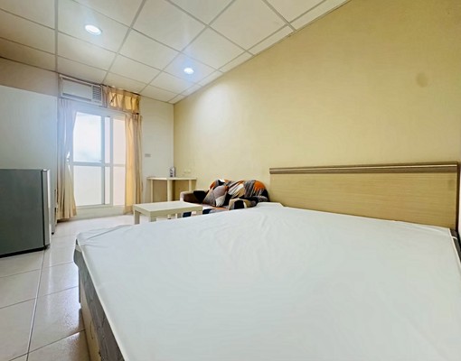 🎀小崴租屋/振聲高中/市府/陽台獨洗套房 - Image 1