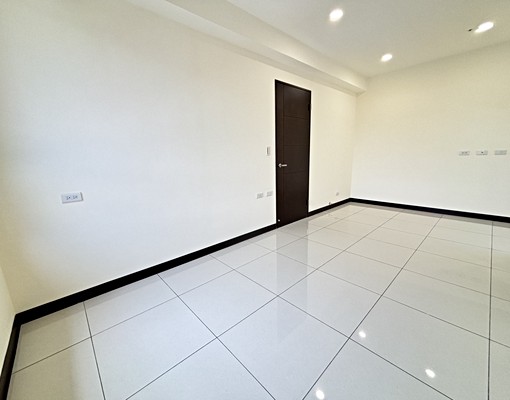 聯上3Q｜兩房兩衛｜平面汽車位｜湯屋浴缸｜附機車位 - Image 3