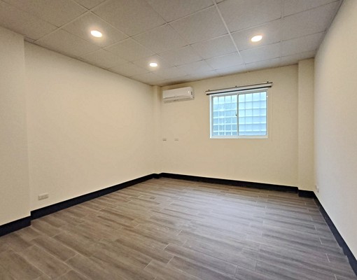 ✨可租補✨近新興公園✨全新整理✨門前停車 - Image 6