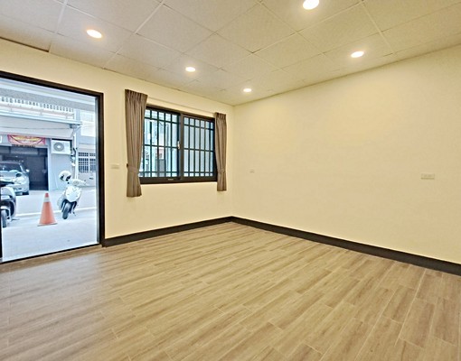 ✨可租補✨近新興公園✨全新整理✨門前停車 - Image 4