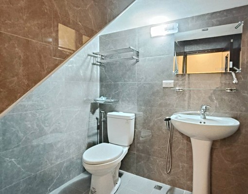 ✨可租補✨近新興公園✨全新整理✨門前停車 - Image 14