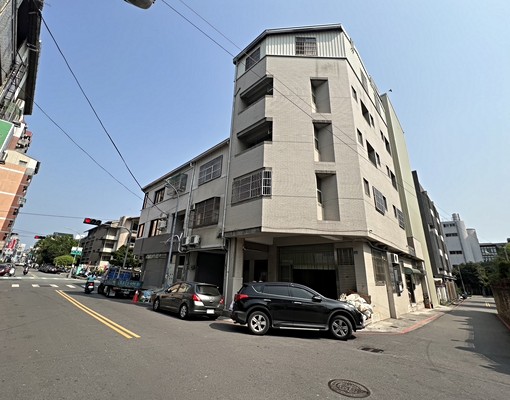 中醫一中商圈🍀可租補🍀美套房+機車位 - Image 8