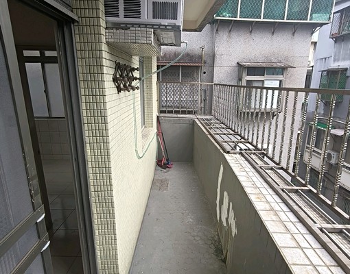 東昇社宅/免仲可補/近景美站乾淨明亮三房空屋出租 - Image 15