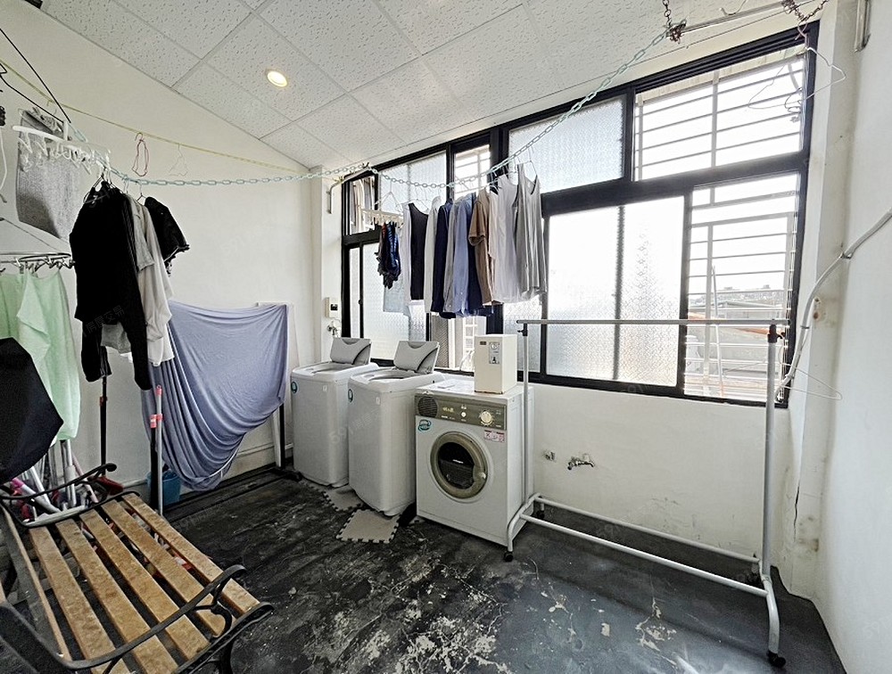 公共洗衣曬衣房