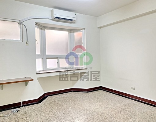 世貿東海，一樓大三房平面車位，可租補、戶籍、寵物、拜拜 - 591租屋網 - Image 8