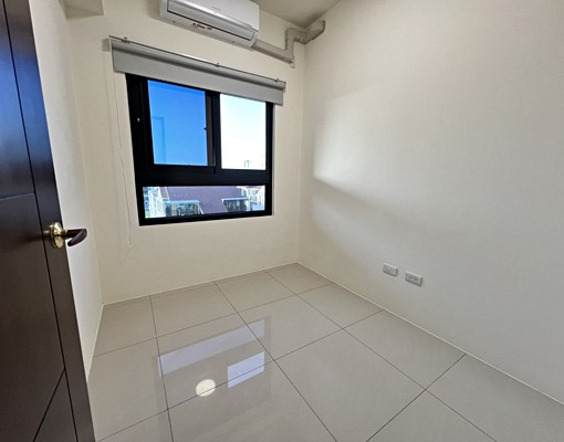 高雄小余🐟高雄大學│藍田路家樂福│全新三房平車 - Image 4