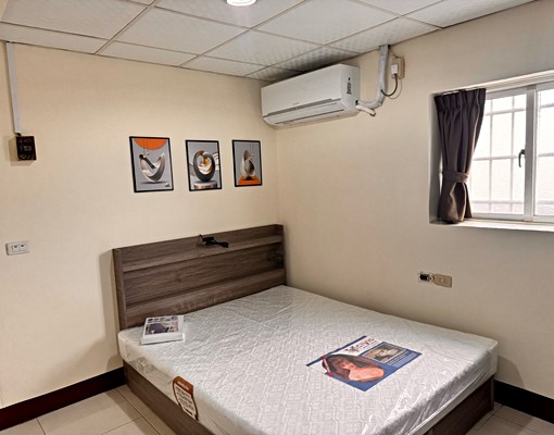 可租補，1樓汽車停車格可租,全新傢俱，廁所翻新，靜巷乾淨套房 - Image 12