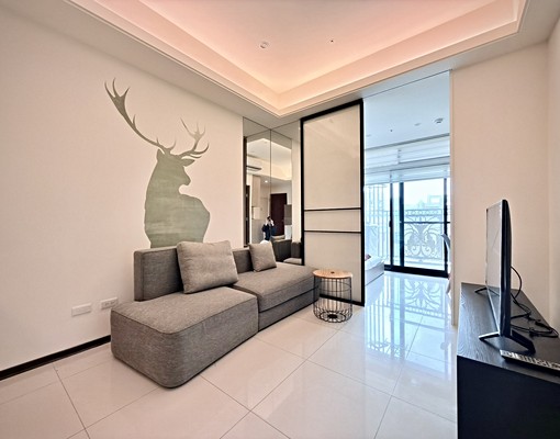 世紀雲品✨高樓景觀兩房平車 - Image 1